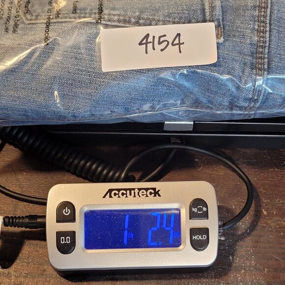 Style & Co Jeans Womens 14 Blue Curvy Boyfriend Floral Embroidered Ankle 34x27.5 - Picture 11 of 11